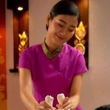 Four Hand Massage in Deccan